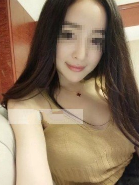 美甲店老闆娘兼職 初柳